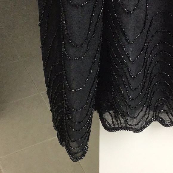 JMD BLACK SEQUINED TOP OPEN WITH ONE HOOK ON TOP. - Picture 11 of 14